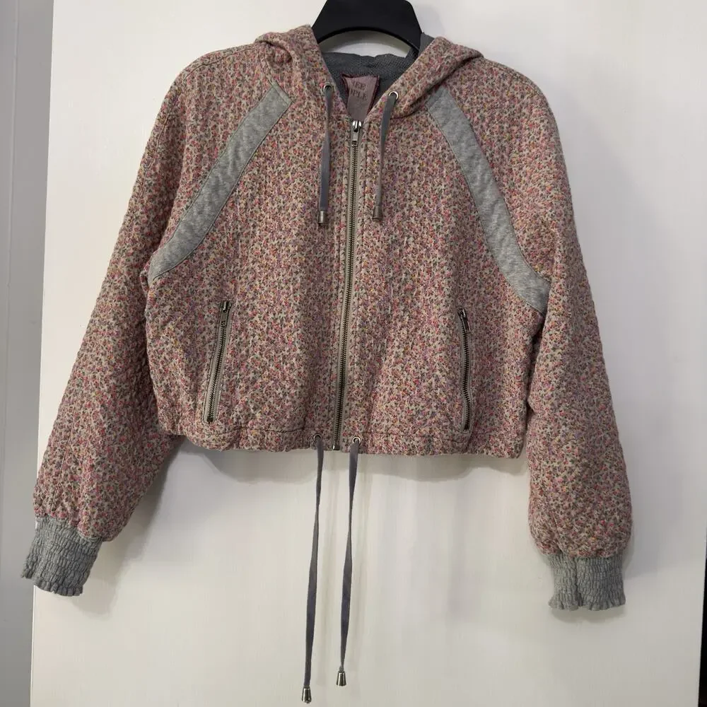 Free People Women’s Quilted Knit Cropped Bomber Jacket Hoodie Floral Medium - Picture 1 of 12